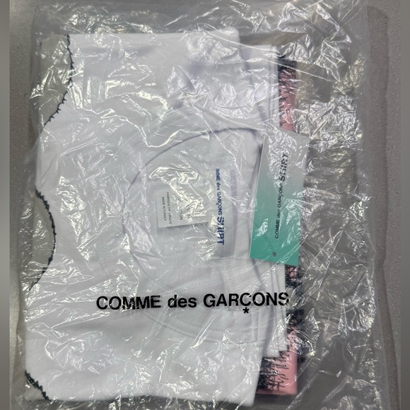 Comme Des Garcons x KAWS shirt size L NWT - Picture 6 of 6